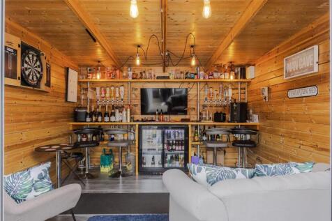 Outside bar
