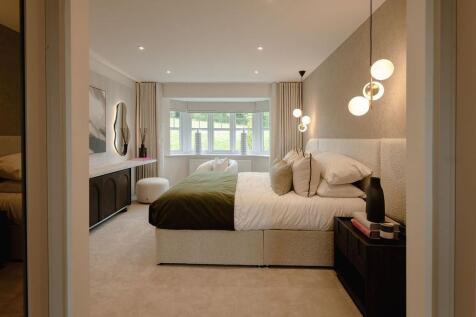 9. bedroom 1.jpg
