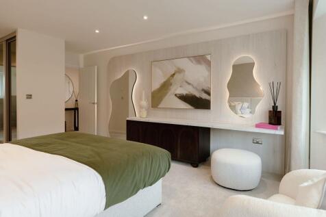 10. bedroom 1.jpg
