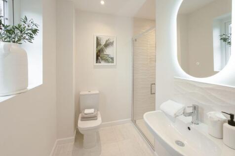 19. en-suite 3.jpg
