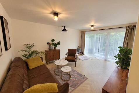 Living room.jpg