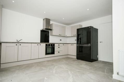 OPEN PLAN KITCHEN/DINER