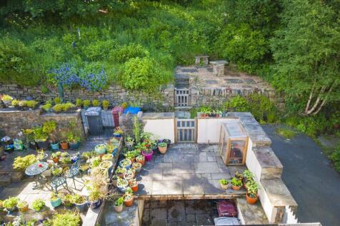 Rear Courtyard