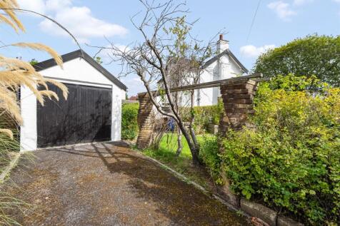 94 Summerseat Lane External-20.jpg