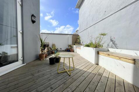 Courtyard Garden
