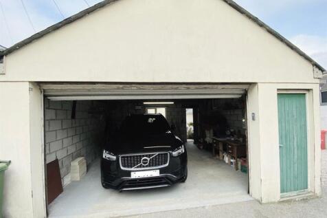 Double Garage