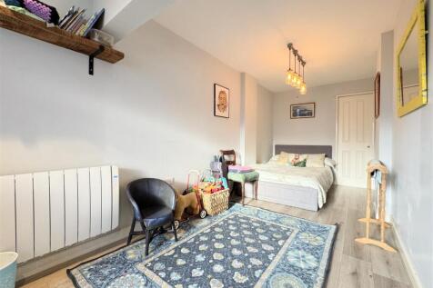 Ground Floor Bedroom 5