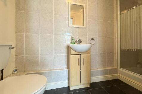 Annexe Shower Room