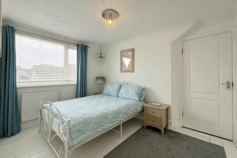 Bedroom 2nd Floor
