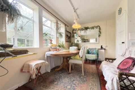 Dimning Room