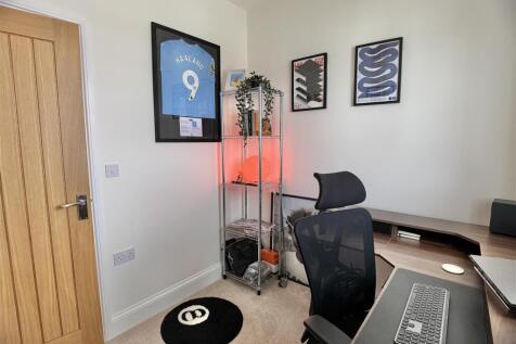 BEDROOM 3