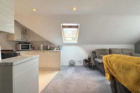 Lounge Kitchen