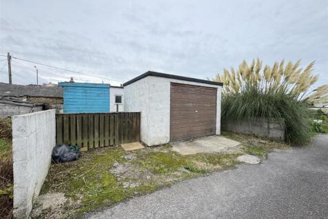 Garage/Parking