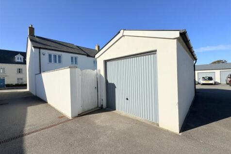 Garage/Parking