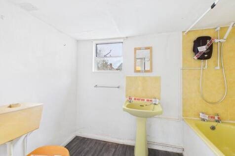 CAM03062G0-PR0149-STILL004