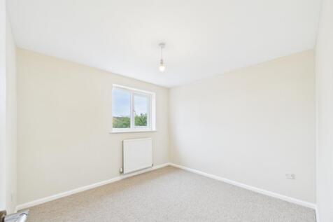 CAM01740G0-PR0425-STILL005