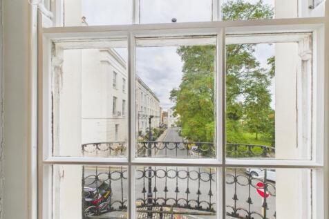 CAM03062G0-PR0189-STILL003