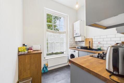 CAM03062G0-PR0189-STILL007