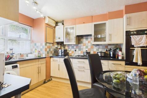 CAM03062G0-PR0192-STILL001