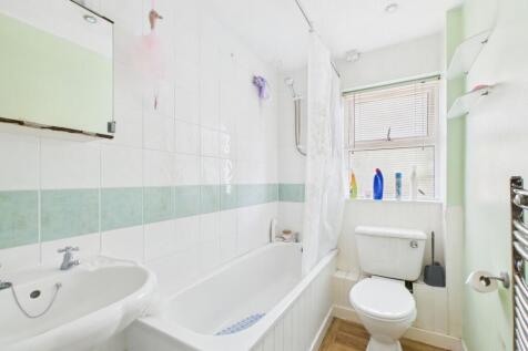 CAM03062G0-PR0192-STILL006