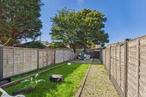 CAM03062G0-PR0192-STILL009