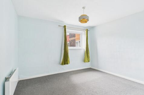 CAM01740G0-PR0456-STILL004