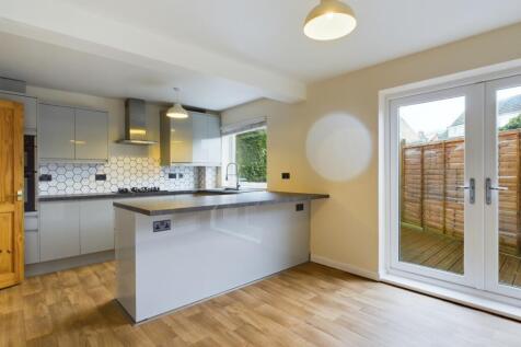 CAM01721G0-PR0055-STILL005