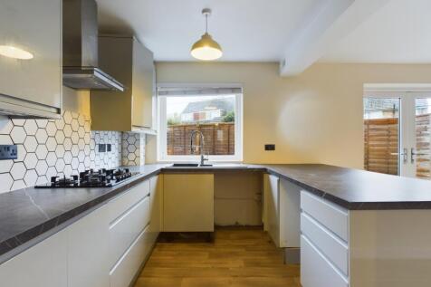 CAM01721G0-PR0055-STILL004