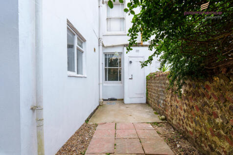 Lorna Road-13