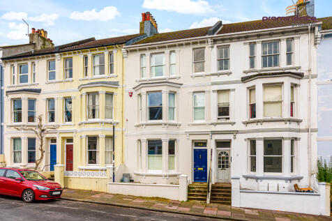 Roundhill Crescent-12