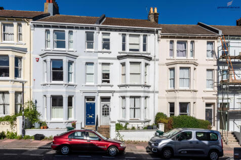 Round Hill Crescent