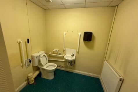 WhatsApp Image 20251029 at 152510_b5ef62f3.jpg