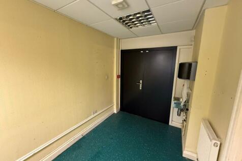 WhatsApp Image 20251029 at 152510_c9f497ae.jpg