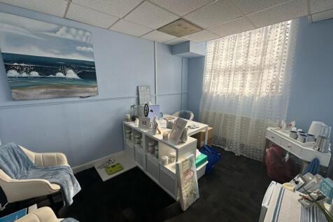 WhatsApp Image 20250313 at 125618_59f561e0.jpg