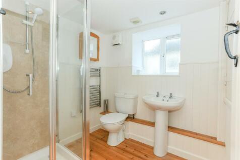 Shower Room.jpg