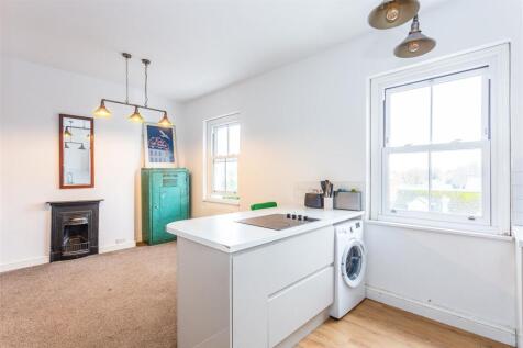 Living Kitchen2.jpg