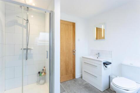 Bathroom-2.jpg