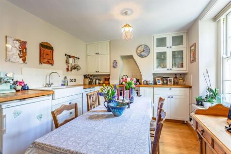 Kitchen-2.jpg