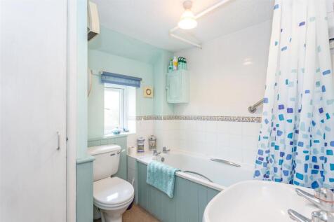Bathroom.jpg