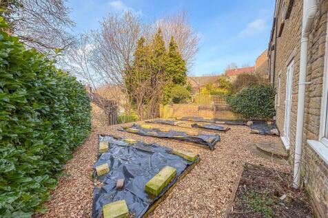 Garden- (4).jpeg