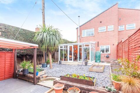 Rear Garden4.jpg
