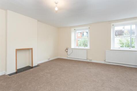 Living Room1.jpg