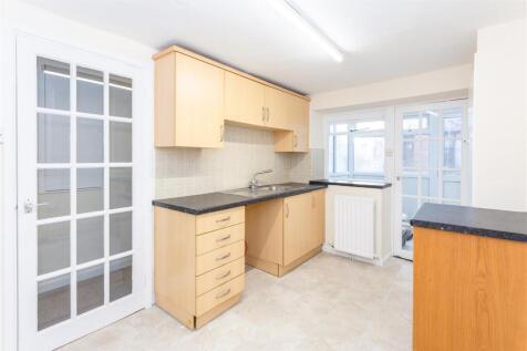 Kitchen1.jpg