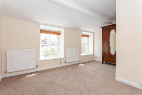 Bedroom One2.jpg