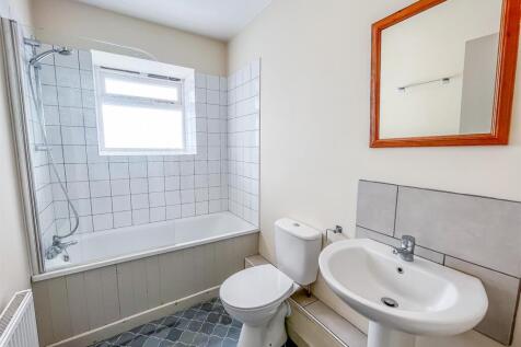Bathroom.JPG