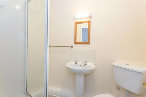 Bathroom.jpg