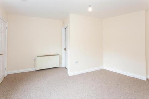 Living Bedroom2.jpg