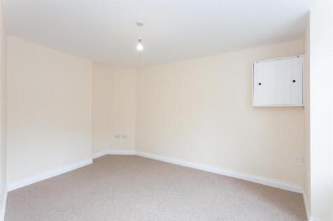 Living Bedroom3.jpg