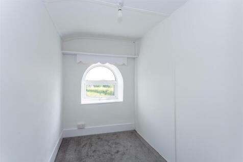 Bedroom Four Study.jpg