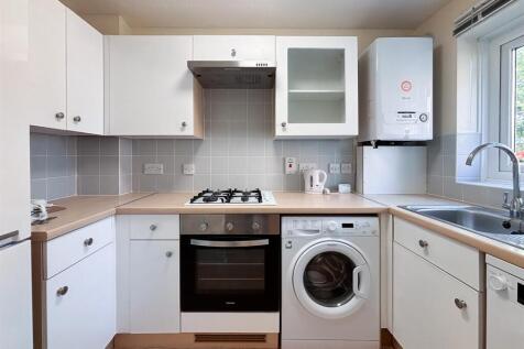 Kitchen1.JPG